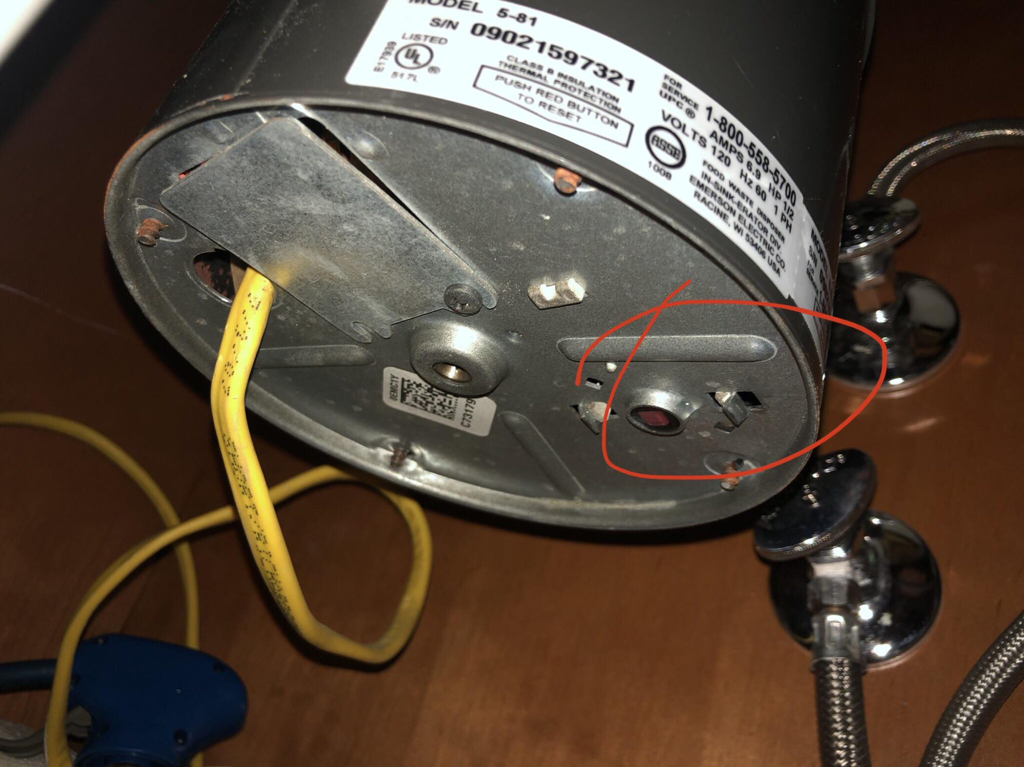 Garbage disposal leaking from bottom quick fix solutions disposal guide